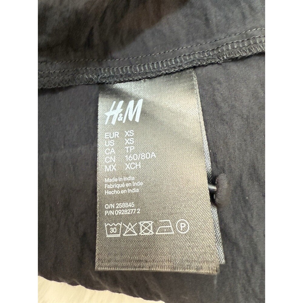 NEW H&M Black Dress Size X Small (0-2) - Picture 13 of 15